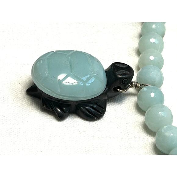 Handcrafted Aquamarine Beaded Necklace Carved Turtle Pendant Asian Symbolism - Picture 4 of 10